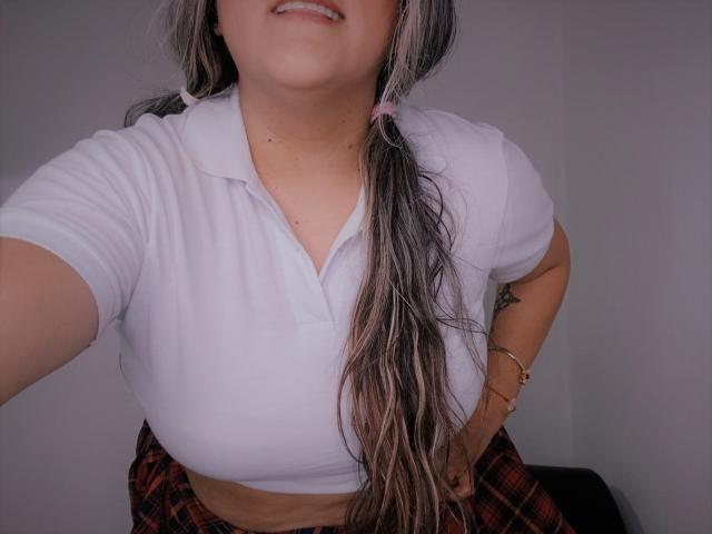 JenniferAndMia - Live sex cam - 25753997