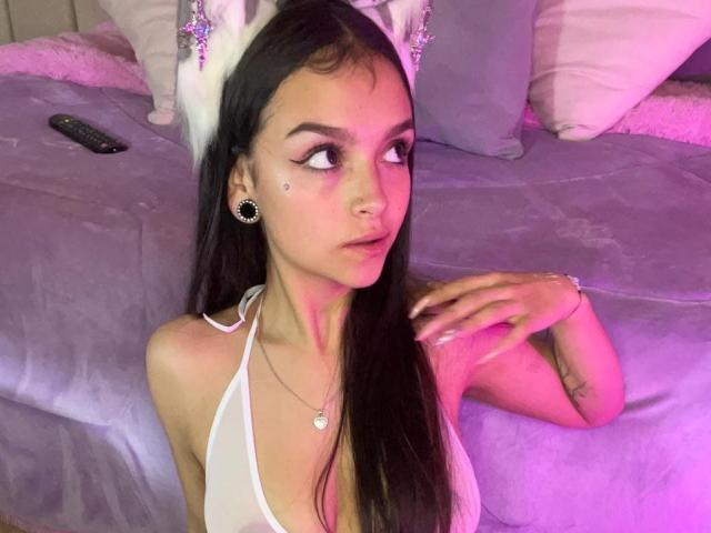 MarietteJones - Live sex cam - 25756805