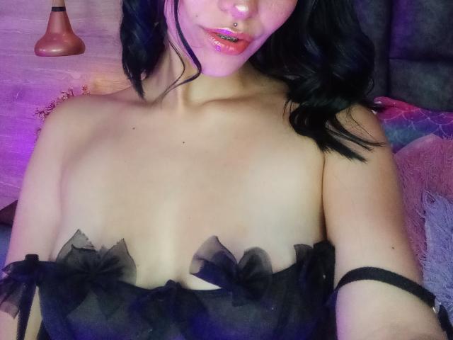 LindaWatsong - Live sex cam - 25756885