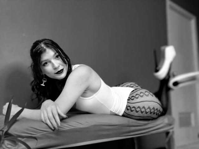 CuteMilanaX - Live porn &amp; sex cam - 25757117