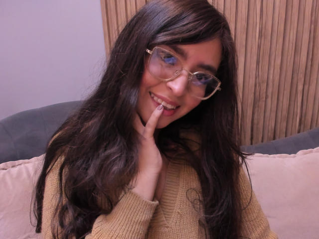 EvaMcAllister - Live sex cam - 25760237