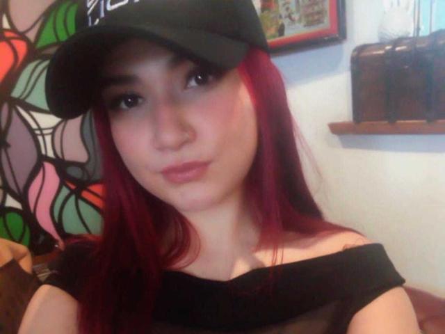 AmyRousse - Sexe cam en vivo - 25765453