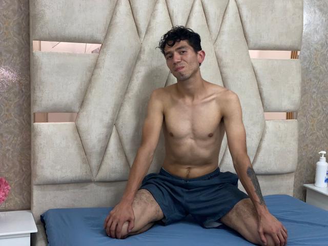 JonnasHiltom - Live porn &amp; sex cam - 25770733