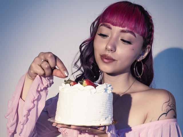 GigiVolkova - ライブポルノ&amp;セックスカム - 25772837