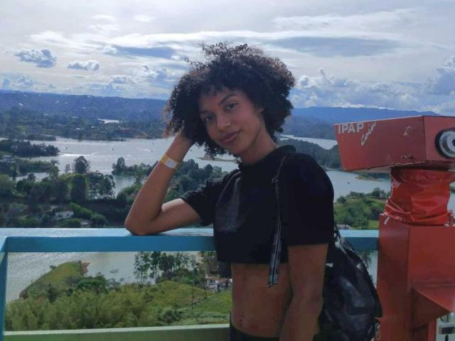 AylaCallowey - Live porn &amp; sex cam - 25774409