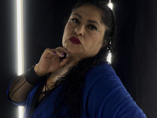 Keyla69Hot - сексуальная веб-камера в реальном времени - 25780801