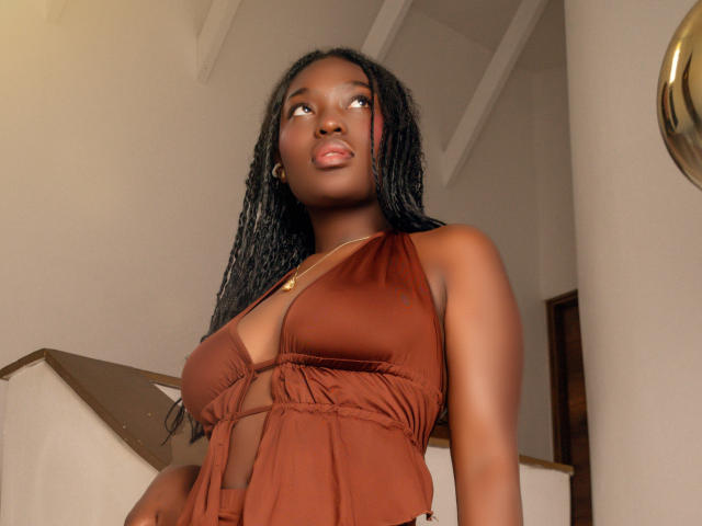 ElaraMonroe - Sexe cam en vivo - 25781121