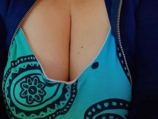 JenniferAndMia - Live Sex Cam - 25781941