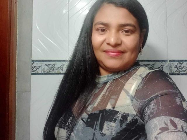 CataleyaGomez - Sexe cam en vivo - 25784421