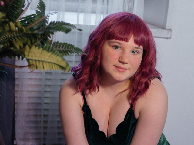 SophieLenore - Live Sex Cam - 25792517