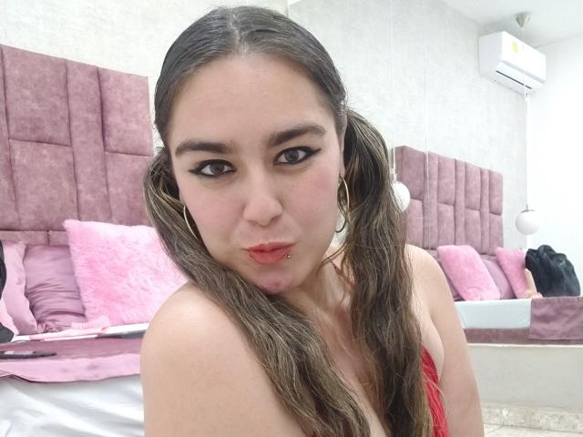 TaylorNova - Live porn &amp; sex cam - 25793925