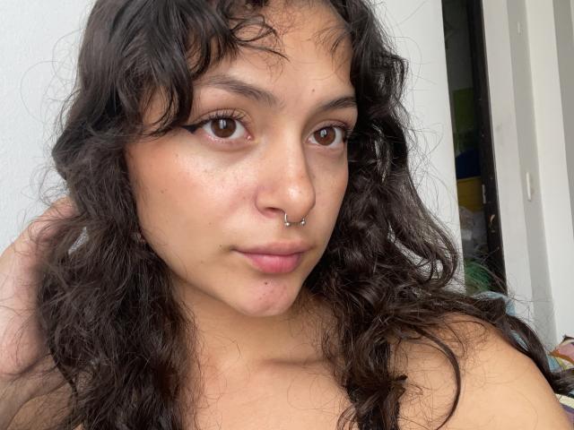 AlmaPonce - Live sexe cam - 25796801