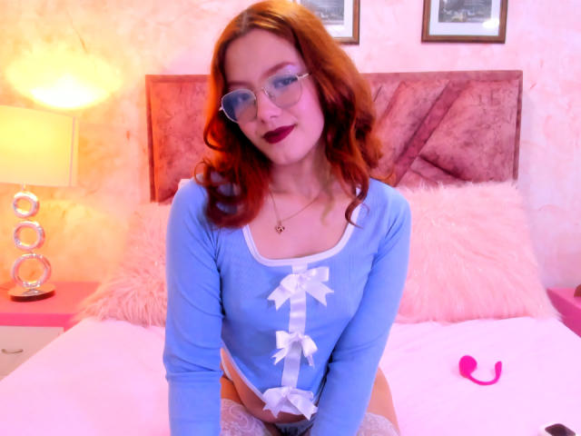 EmmaThomsonn - сексуальная веб-камера в реальном времени - 25797057