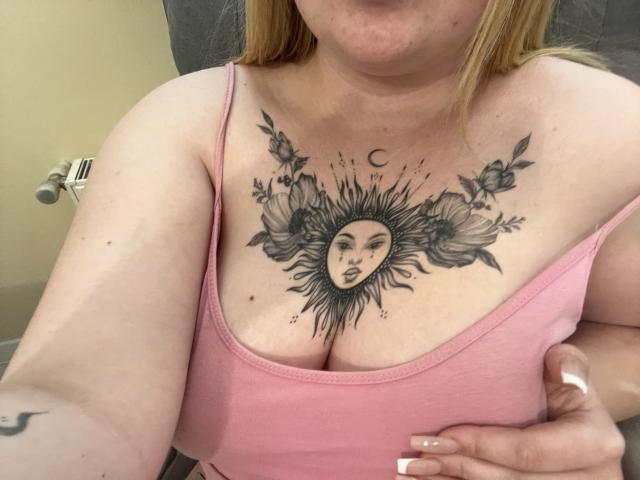 DiLaria - Élő pornó és szexkamera - 25805477