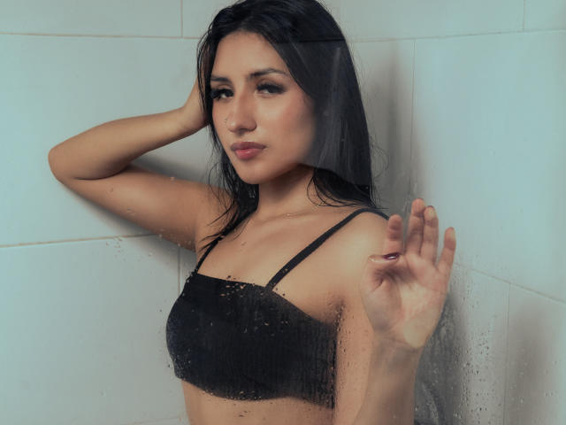 NickiClark - Live porn &amp; sex cam - 25805761