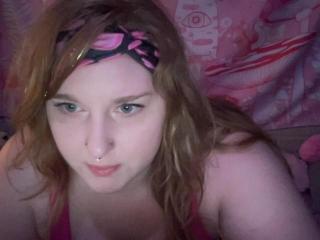 ThickGingerGoddess - Live porn &amp; sex cam - 25808069