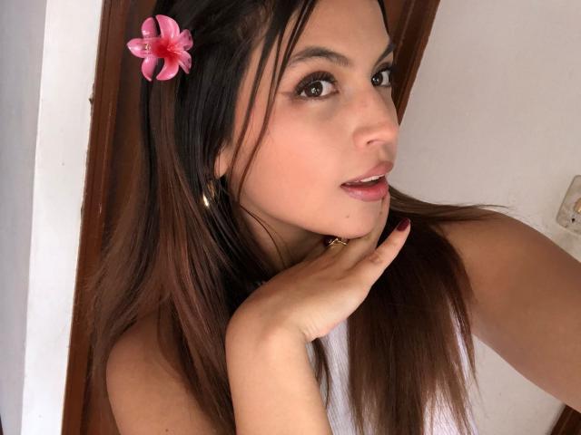 NyraVane - Live porn &amp; sex cam - 25808977