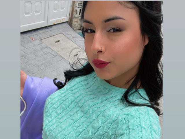 EmilyVv - сексуальная веб-камера в реальном времени - 25811993