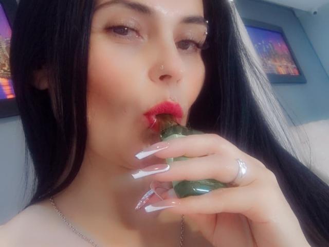 CharlotteCrofort - Live porn &amp; sex cam - 25815053