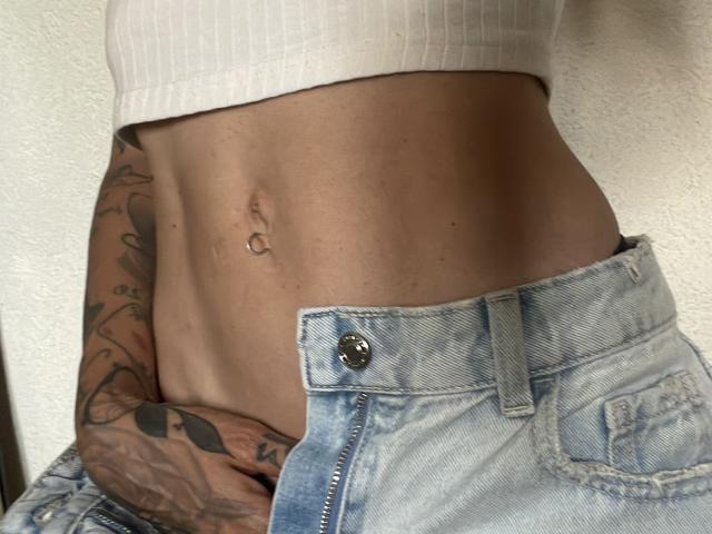 DaneeSoHot - Élő pornó és szexkamera - 25815109