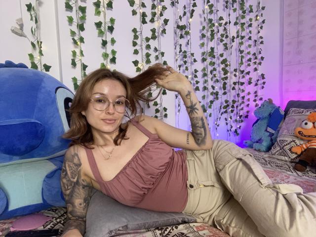 SarahRousen - Live porn &amp; sex cam - 25817885