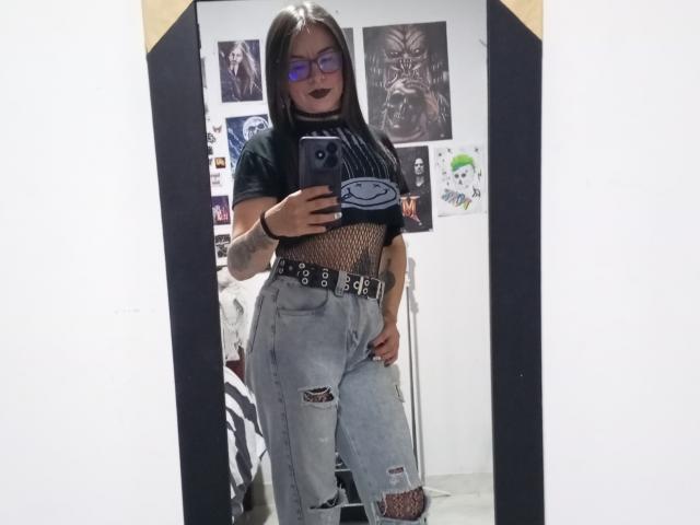 EvangelineJones - Live porn &amp; sex cam - 25818089