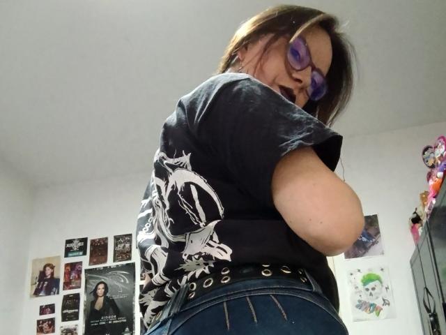 EvangelineJones - Live porn &amp; sex cam - 25818109