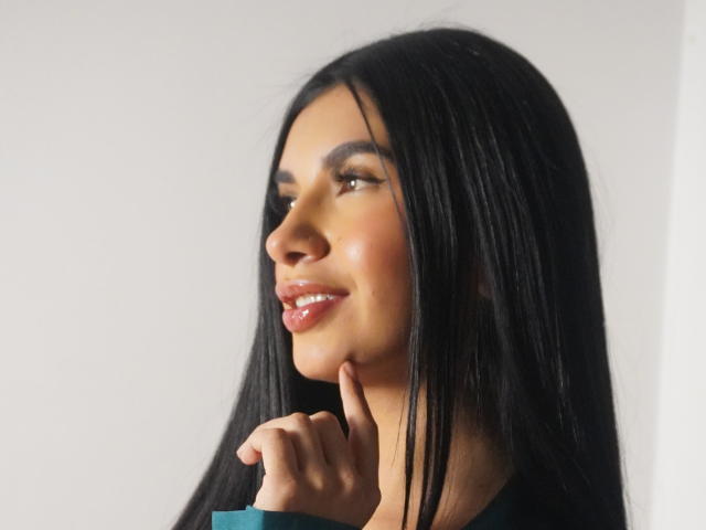 VeronicaaJoness - Élő pornó és szexkamera - 25819293