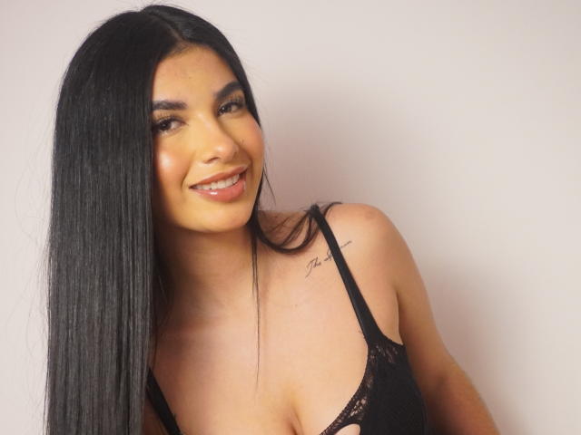 VeronicaaJoness - Live sex cam - 25819589