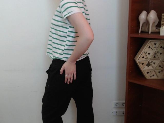 Steisii - Live sexe cam - 25821821