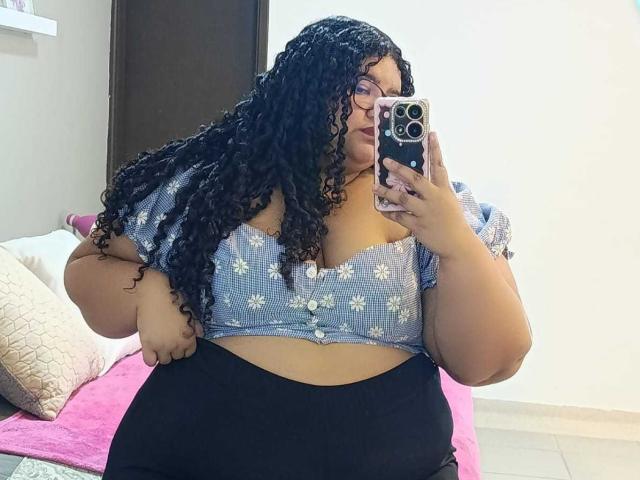 MileyCollins - Live porn &amp; sex cam - 25824389