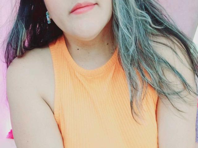 MiaJhonss - Live sex cam - 25825633