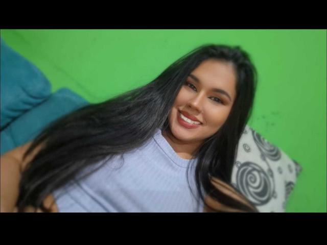 CarolineWill - Live sex cam - 25826705