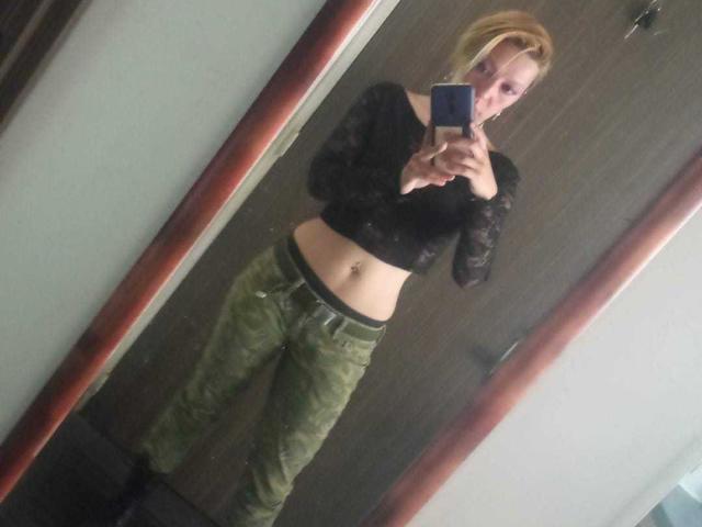 ArtemisFlyve - Live porn &amp; sex cam - 25827613