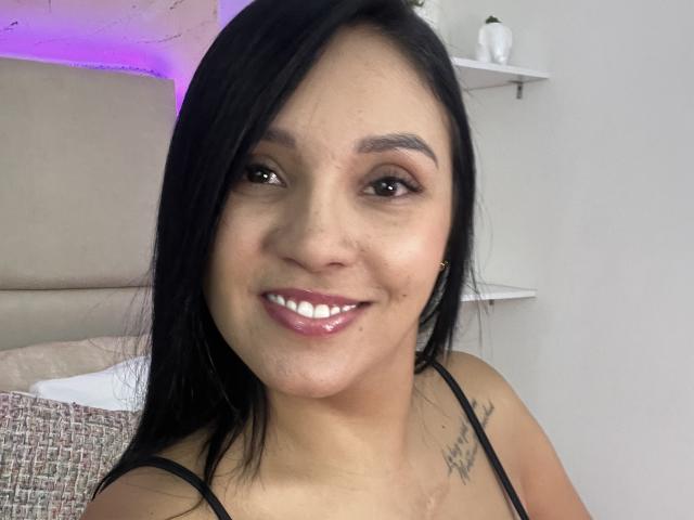YessiJaymes - Live porn &amp; sex cam - 25832313
