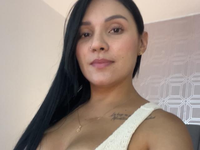 YessiJaymes - Camera khiêu dâm &amp; quyến rũ trực tiếp - 25832445