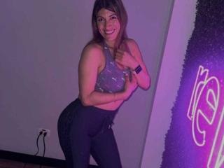 LunaBeya - Live porn &amp; sex cam - 25833329