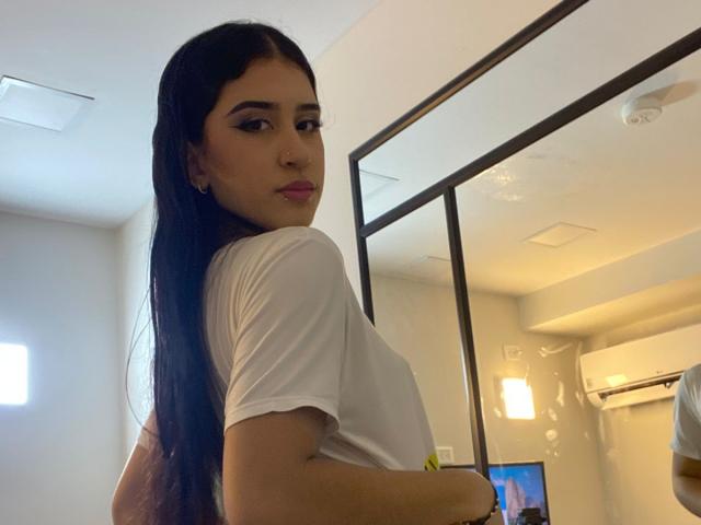AnnaTorress - Live porn &amp; sex cam - 25835209