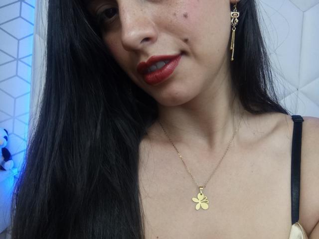 MadissonFontaine - Live Sex Cam - 25836305