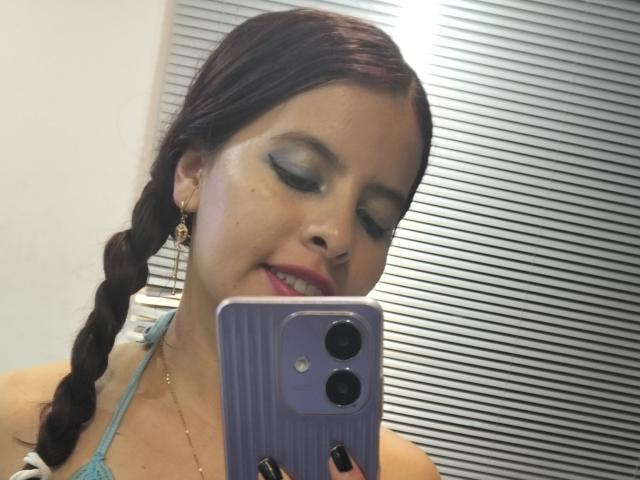 JuliaWaine - Live sex cam - 25836769