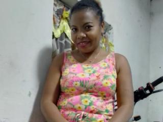 SaraMelody - сексуальная веб-камера в реальном времени - 25836817