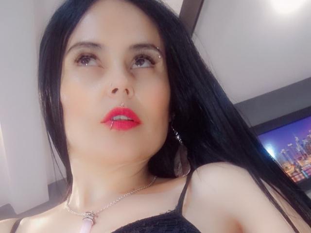 CharlotteCrofort - Live porn &amp; sex cam - 25839713