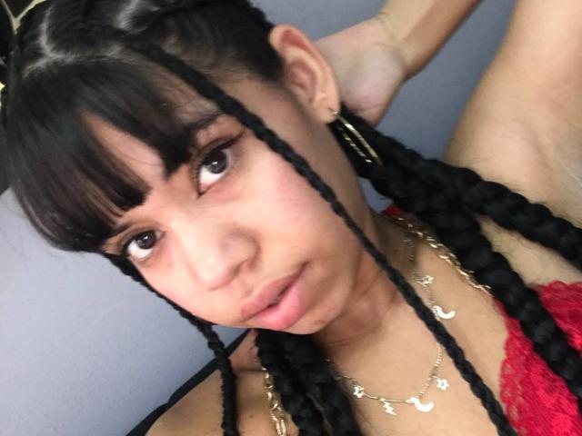 EmaGarces - Live porn &amp; sex cam - 25842717