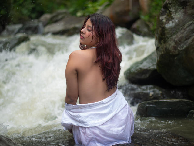 CoralineHale - Live porn &amp; sex cam - 25846109