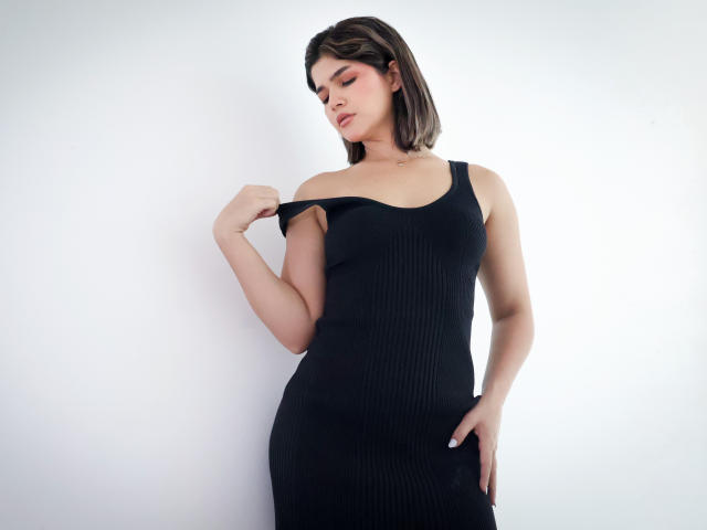 ScarlletZhen - Live porn &amp; sex cam - 25851085