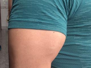 LeviSweetheart - Live porn &amp; sex cam - 25852349