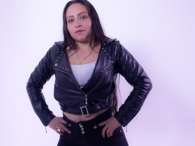 AliceBlackx - сексуальная веб-камера в реальном времени - 25854157