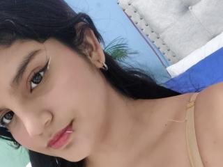 AlinaFoxyLina - Live porn &amp; sex cam - 25856521