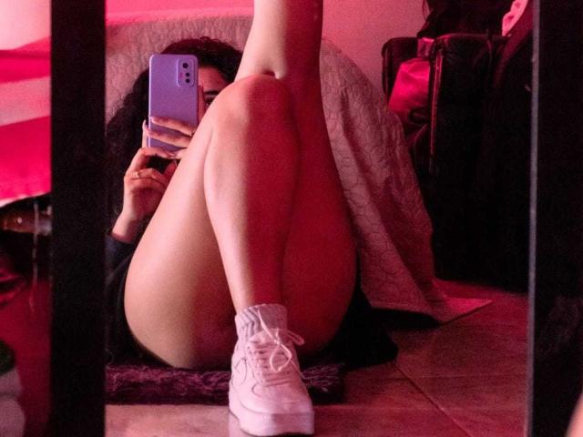 MaddieRousse - Élő pornó és szexkamera - 25858565