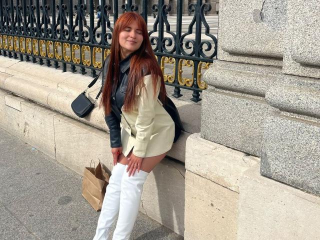 ChloeDreams12 - Live porn &amp; sex cam - 25860449